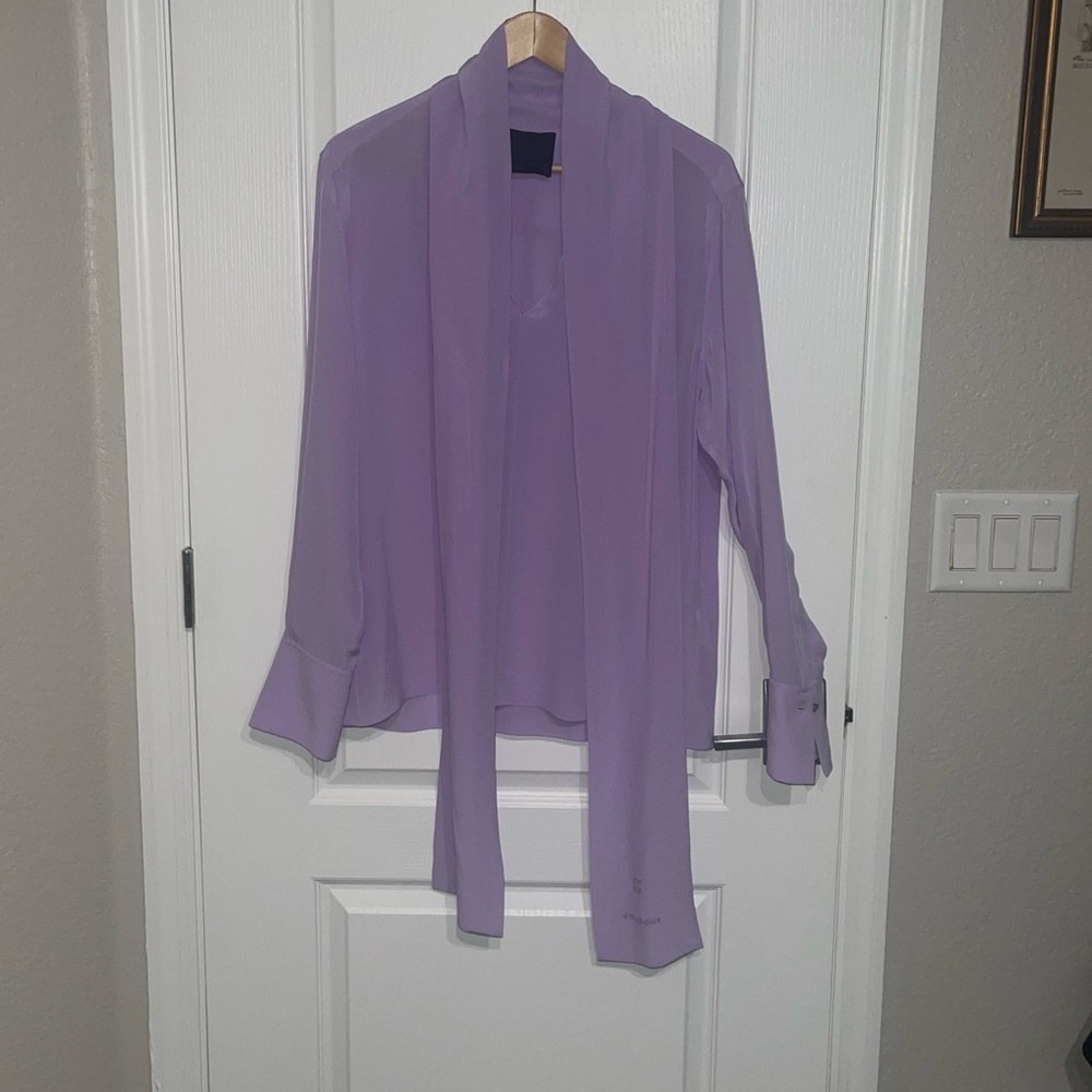 GIVENCHY Blouse in Mauve Purple Scarf Neck Bow Button Cuffs V Neck 100% Silk 38 - Picture 2 of 9